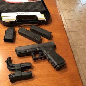 Glock 23 gen 4 NIB 3-14-21.jpg