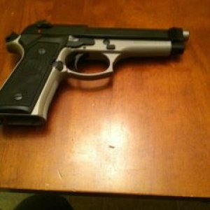 Beretta 96FS