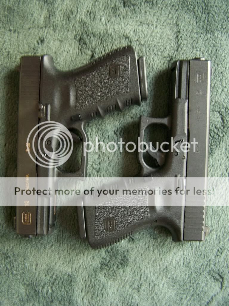 SingleSixGlock19s006.jpg