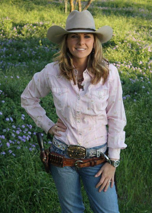 75625ef659d8747aac7c07f3ba1abb75--country-women-country-girls.jpg