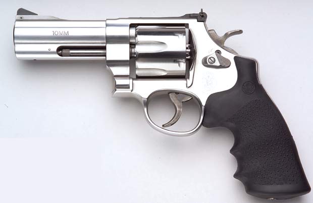 Smith-Wesson-610-revolver.jpg