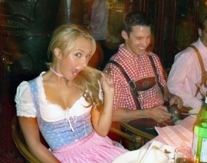 oktoberfest_babes_02.jpg