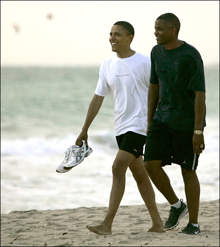 Obama%2BBeach%2Bboy.jpg