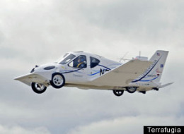 s-TERRAFUGIA-TRANSITION-FLYING-CAR-large.jpg