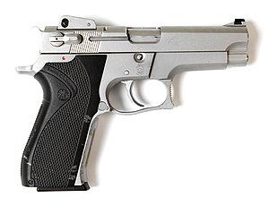 300px-Smith_and_Wesson_Model_5906.jpg