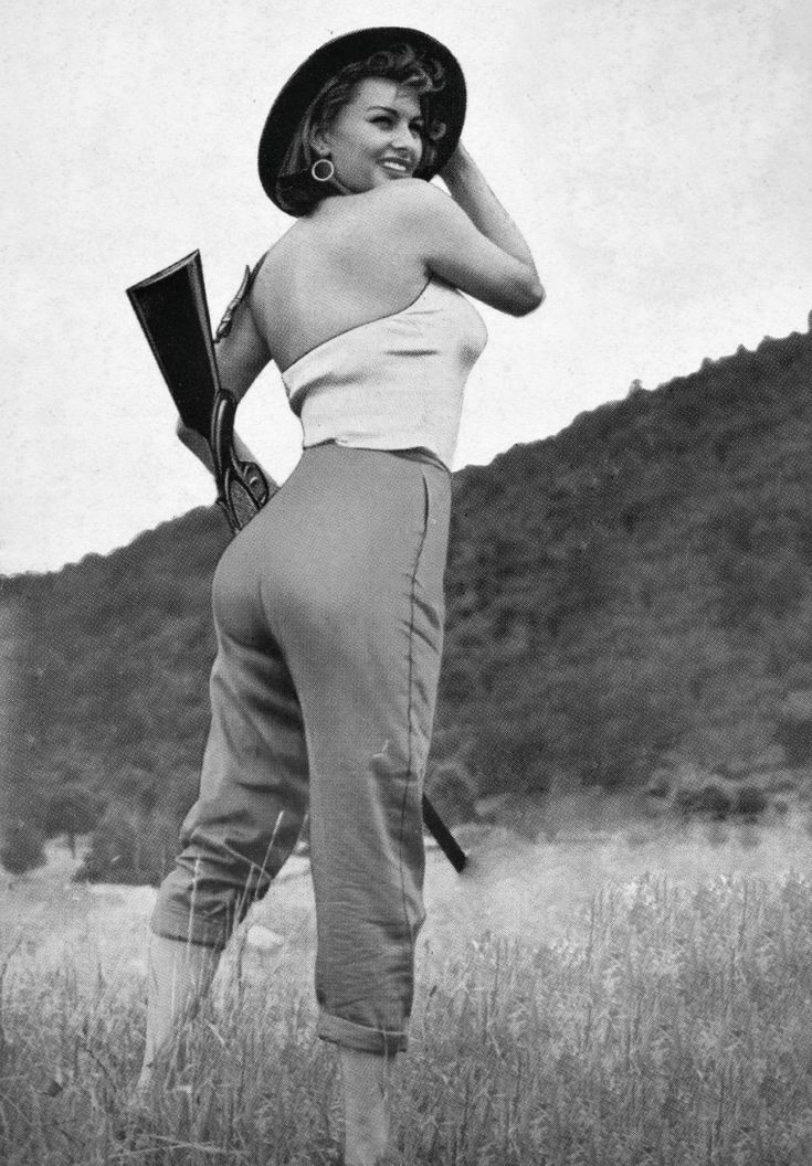 2c078a4cfa469ea143890a06dc80e4e0--hunting-guns-sofia-loren.jpg