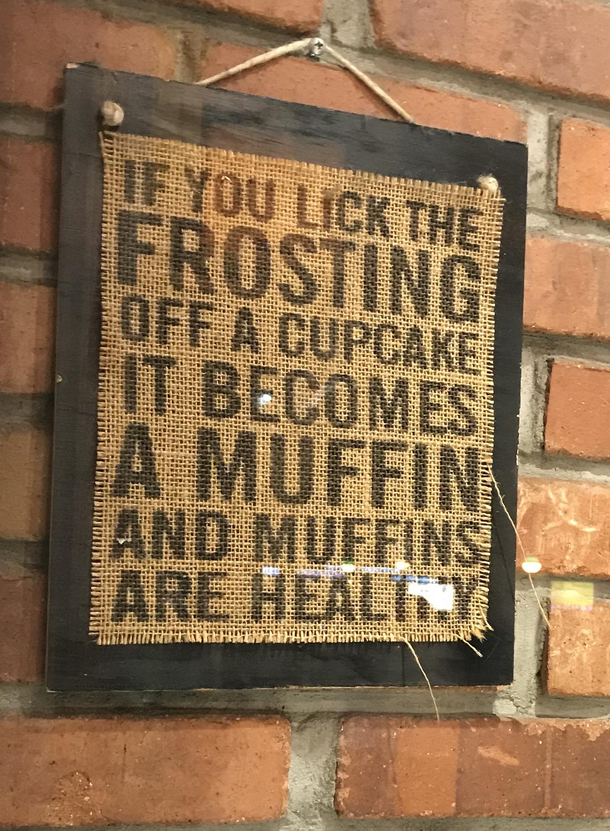 saw-this-funny-sign-at-a-bakery-391628.jpg