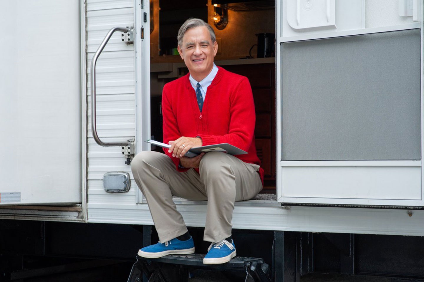 tom-hanks-fred-rogers.jpg