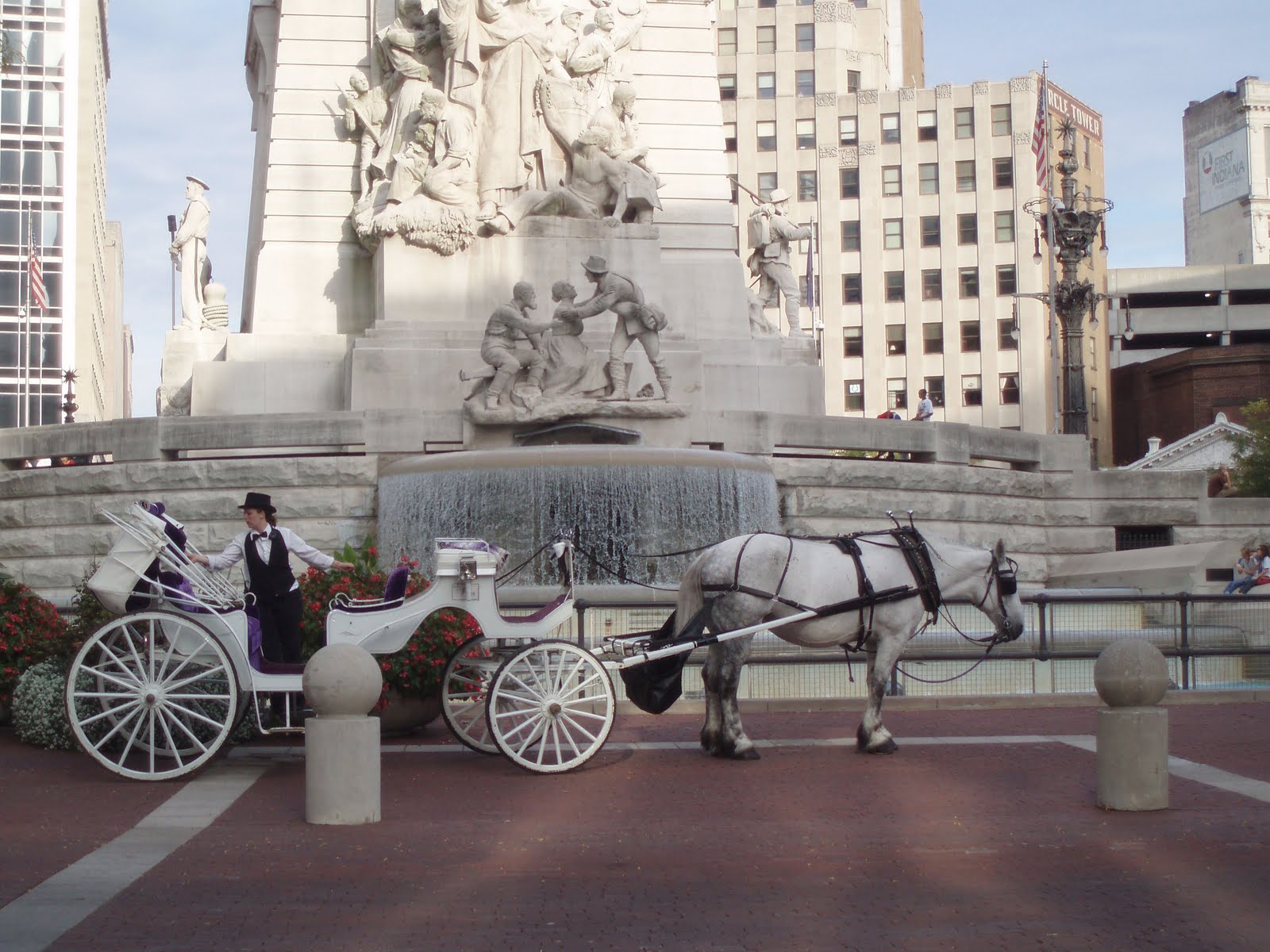 Horse+and+fountain.jpg