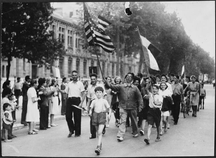 Anonyme-LiberationdeGrenoble-1945-MuseedelArmee-Paris.jpg