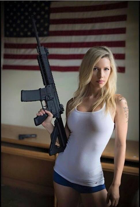 girls_with_guns_Q1tkdkfyo1_500.jpg