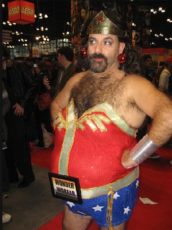 male-wonder-woman-nycc-2012-wobear.jpg