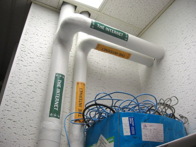 internet-tubes-640x480.jpg