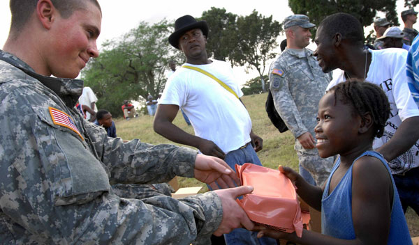 army_military_food_aid_shipping_500x293_flickr.jpg