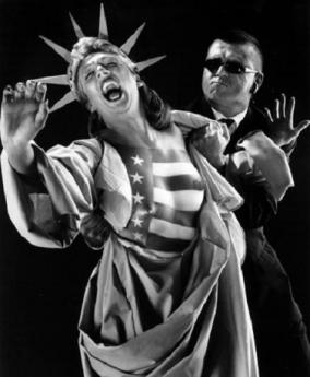 001-0204215121-Lady-Liberty-Assault.jpg