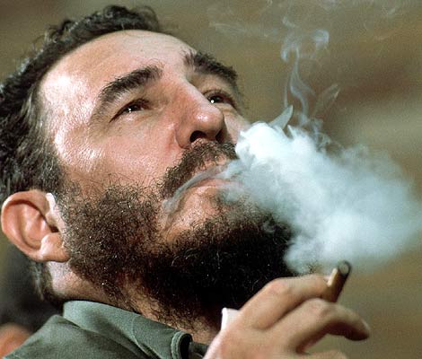 470x400castro_cigar.jpg