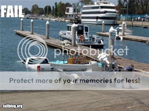 joke-image-CLASSIC-Using-the-Boat-Ramp-FAIL_zpsh0oih4dc.jpg