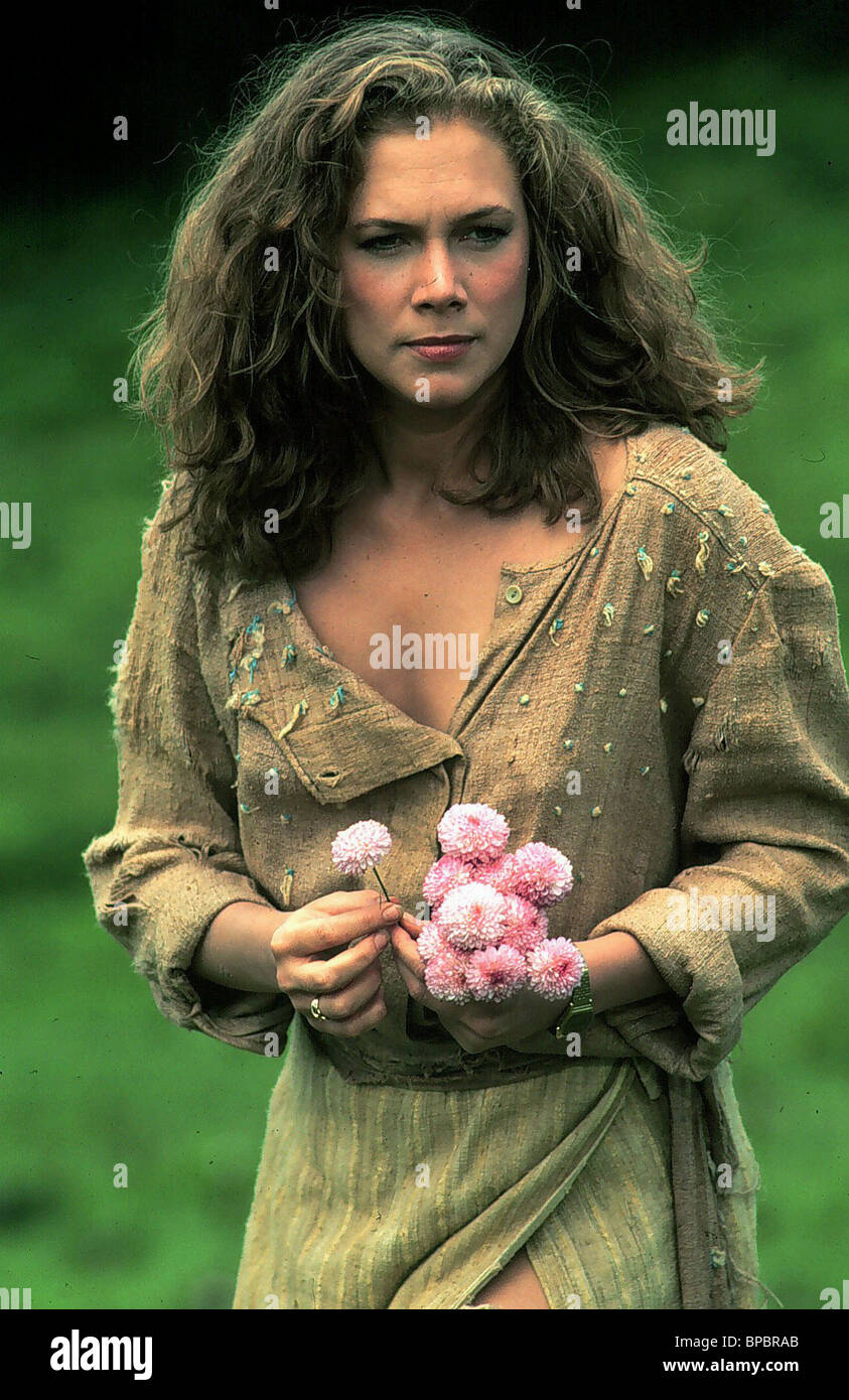 kathleen-turner-romancing-the-stone-1984-BPBRAB.jpg