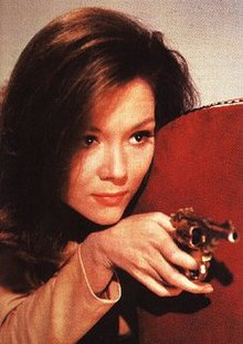 220px-Emma-Peel_Avengers-Intro.jpg