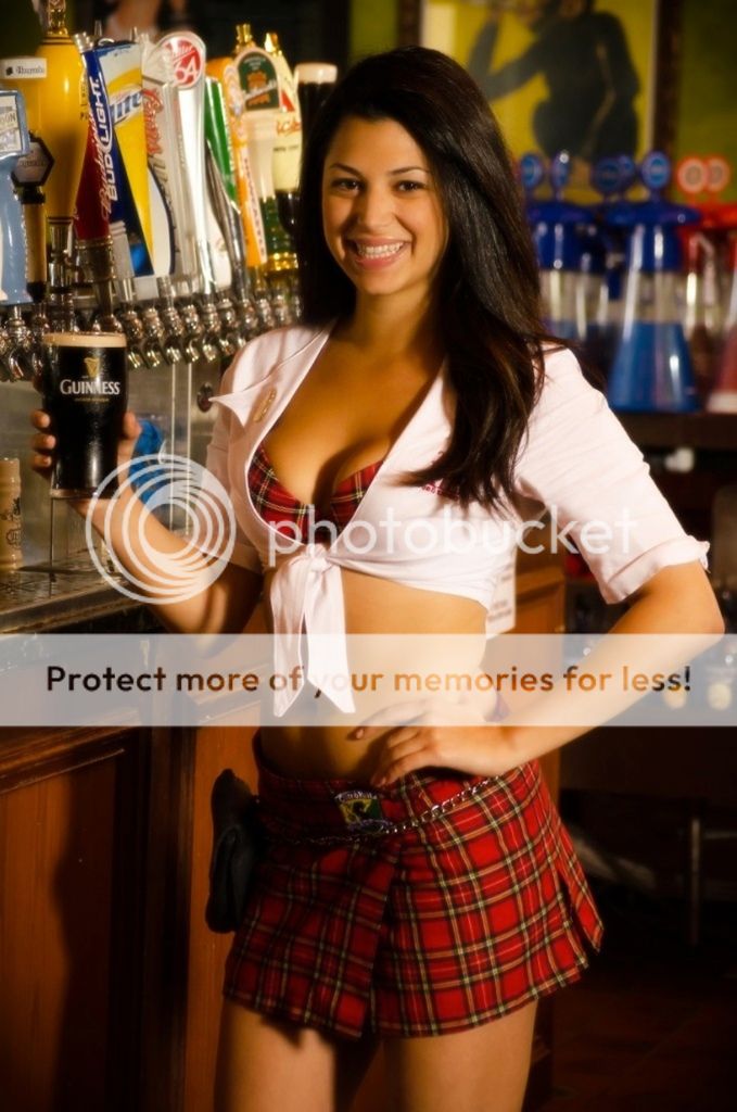 tilted-kilt-girls-920-22_zpsbnvr6aas.jpg