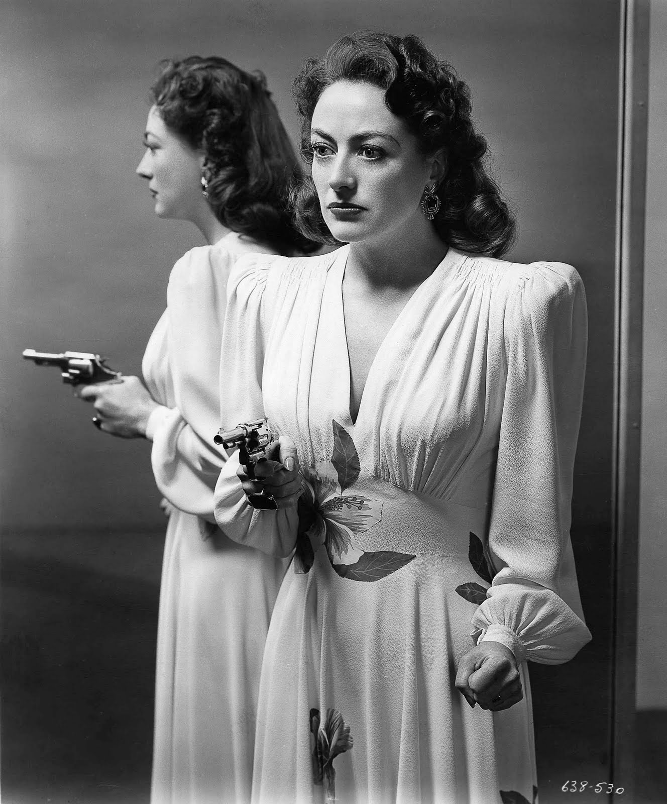 joan-crawford-mildred-pierce.jpg