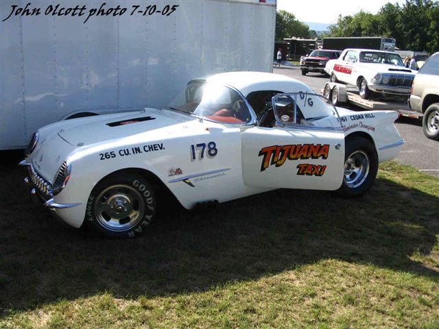 TijuanaTaxiDG54Corvette3-vi.jpg